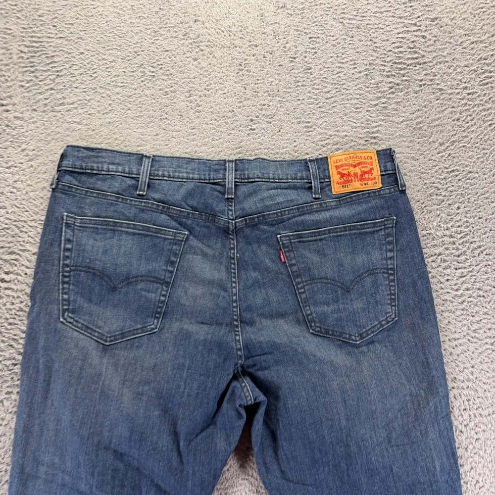 Levi's 541 Jeans Mens 42x30 Blue Cotton Denim Straight Workwear Faded Stretch